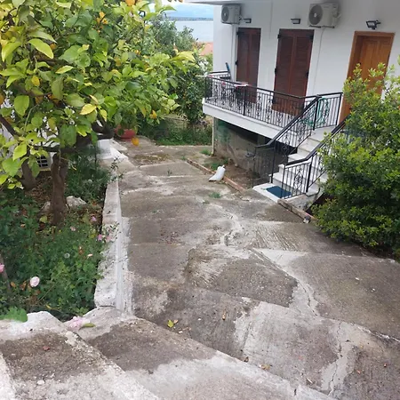 Seaview Apartman *